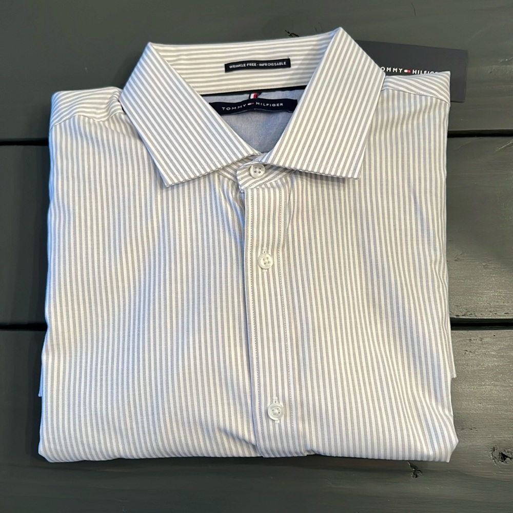 NWT Tommy Hilfiger Button Down